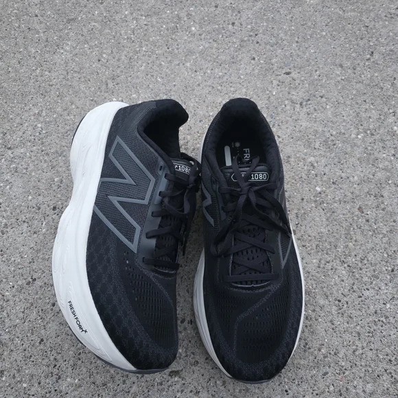 New Balance Fresg Foam 1080 Sneaker Men Size 9. 2E - Picture 1 of 16